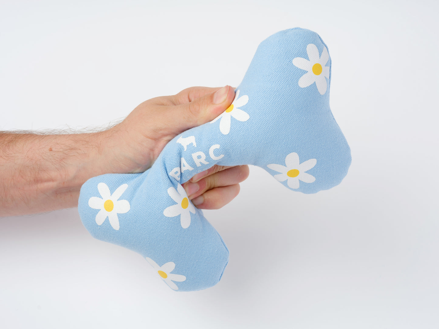 BARC London - Whistling toy for dogs Daisy cube