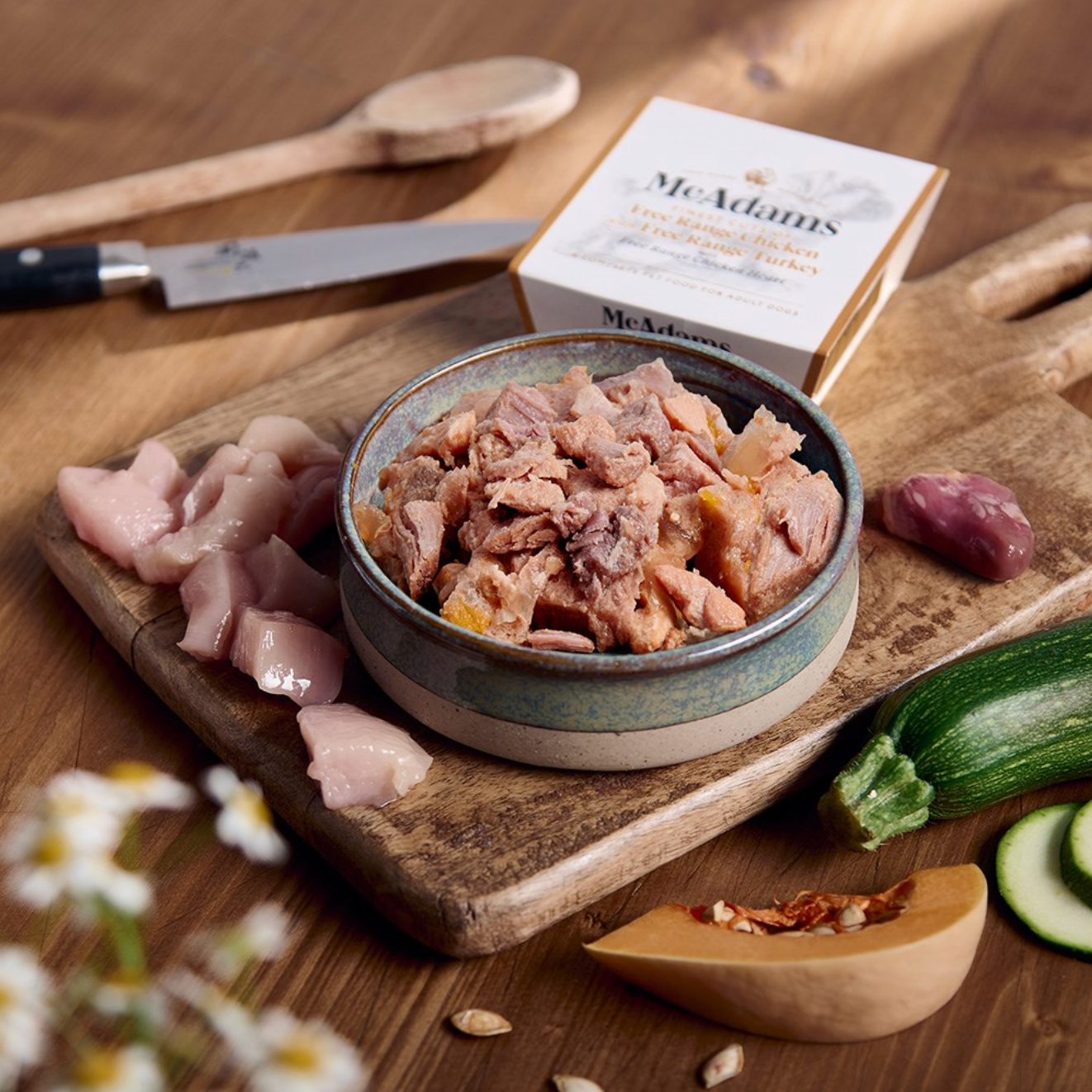 McAdams Masová vanička pro psy - Kuře a krůta z volného chovu & kuřecí srdíčka 150g