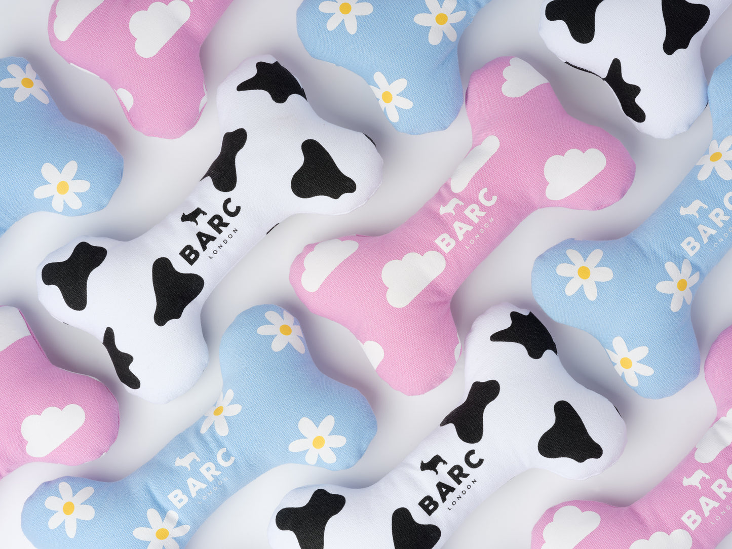 BARC London - Whistling toy for dogs Cow cube