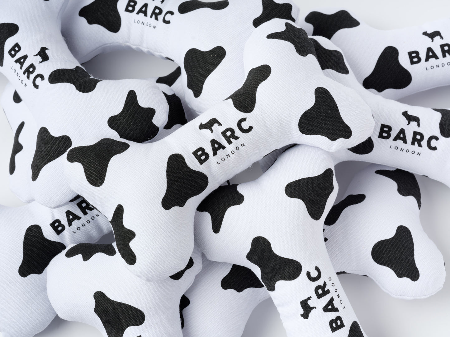 BARC London - Pískací hračka pro psy kostička Cow